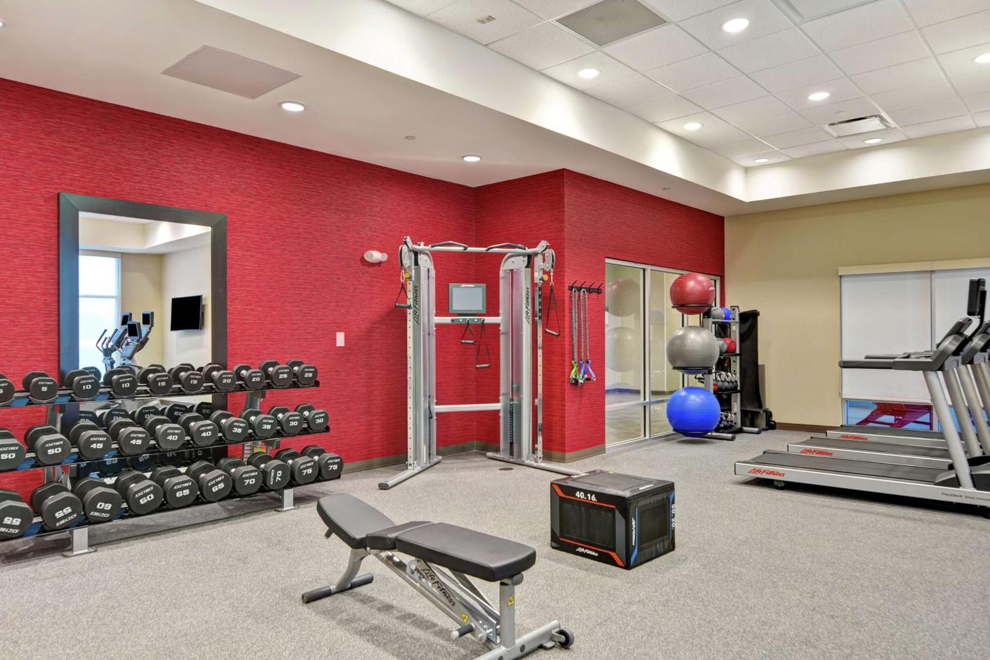 Home2 Suites By Hilton Charlotte Piper Glen Bagian luar foto
